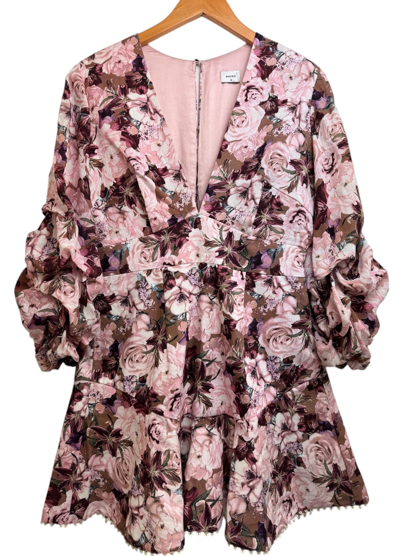 Sheike Dainty Floral Linen-Textured Dress – Luxe & Feminine Elegance