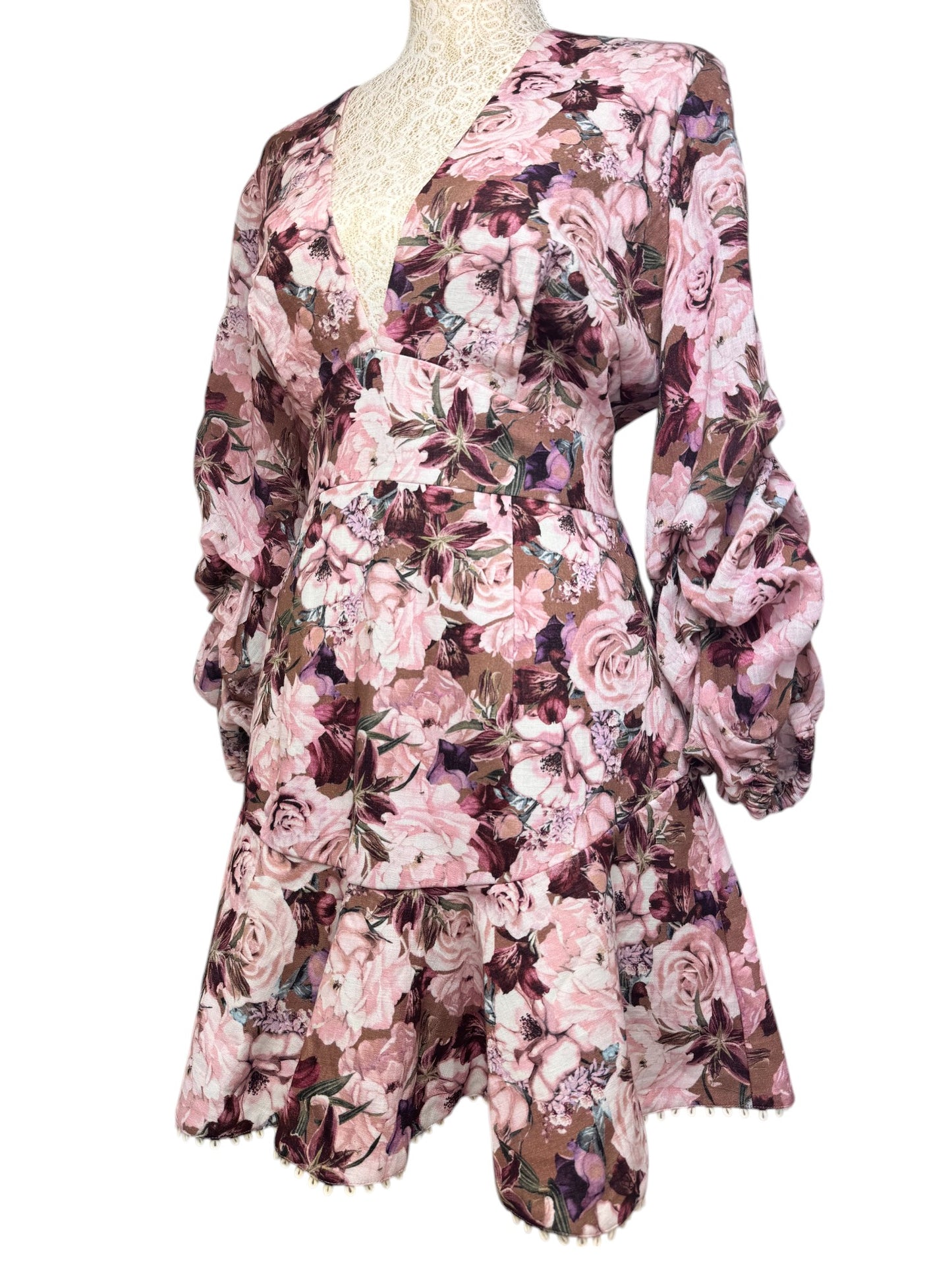 Sheike Dainty Floral Linen-Textured Dress – Luxe & Feminine Elegance