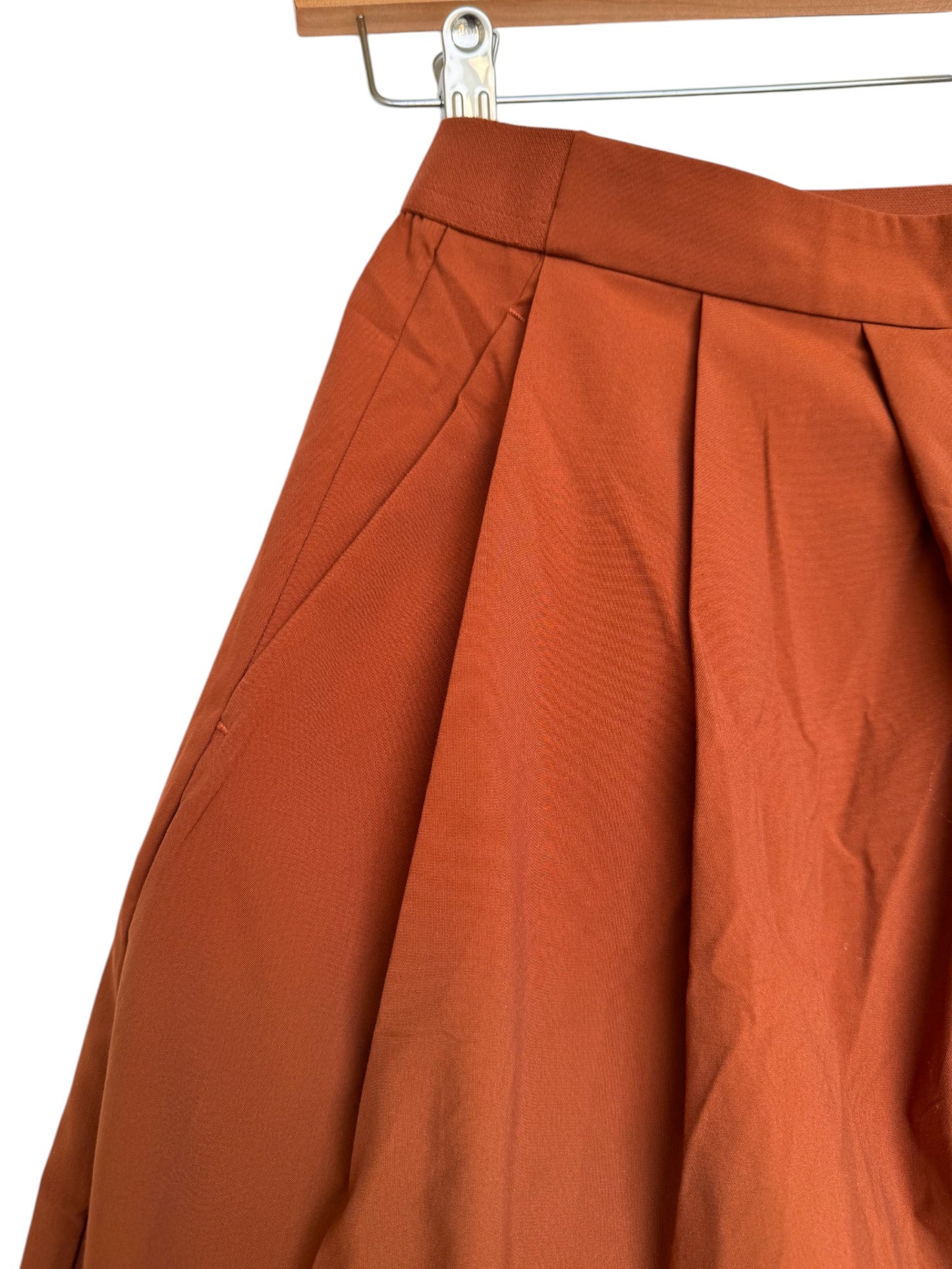 Uniqlo Terracotta Pleated Balloon Midi Skirt