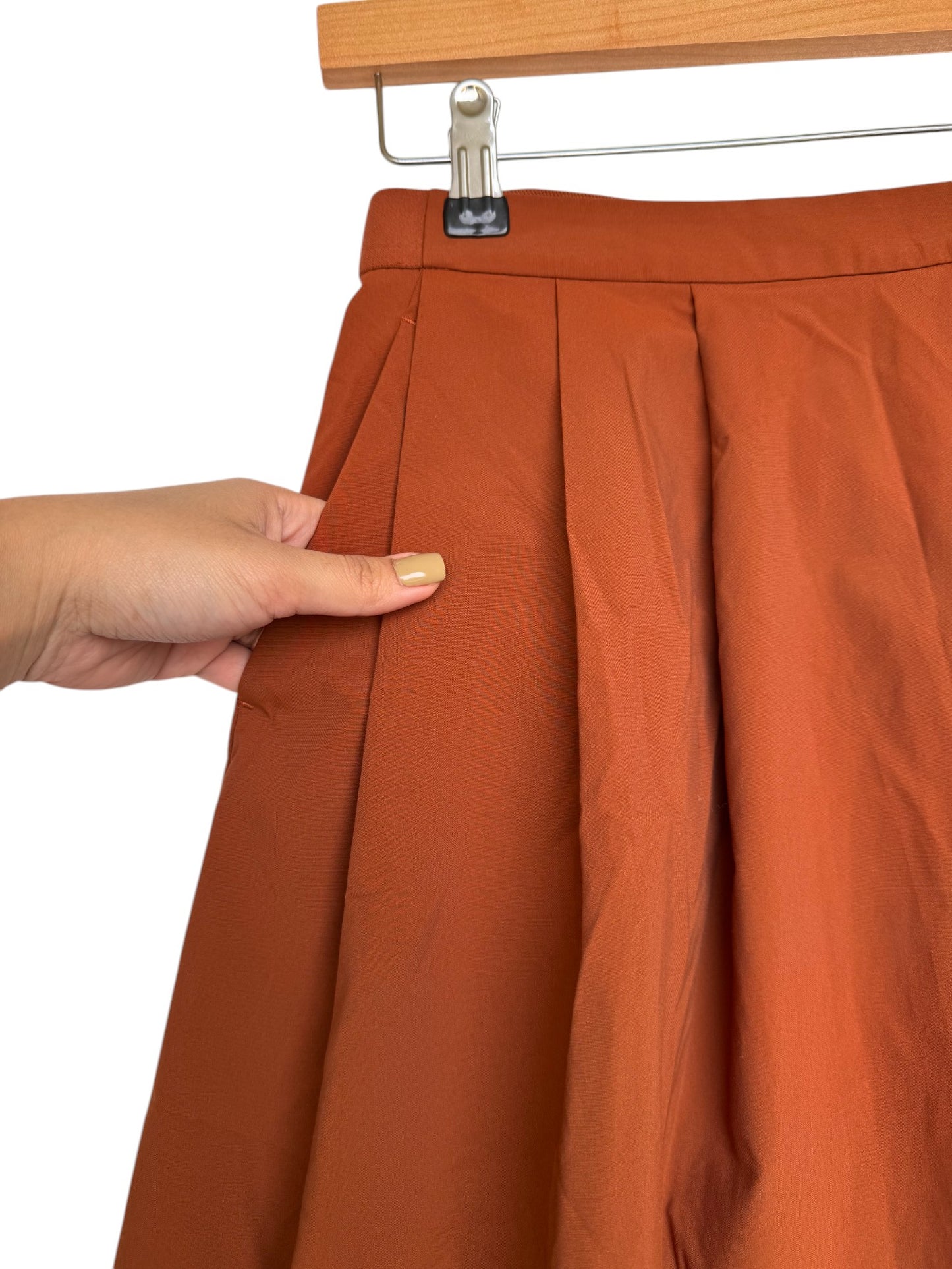 Uniqlo Terracotta Pleated Balloon Midi Skirt