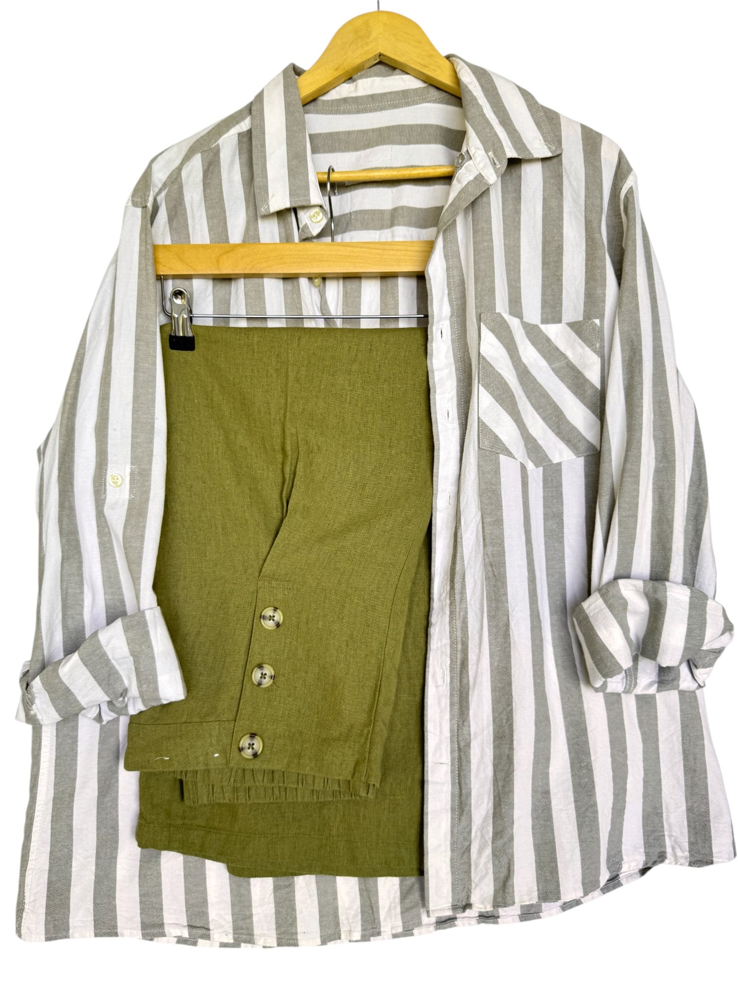 Anko Linen Blend Moss Green Wide-Leg Cropped Pants – Breezy, Stylish & Effortlessly Versatile