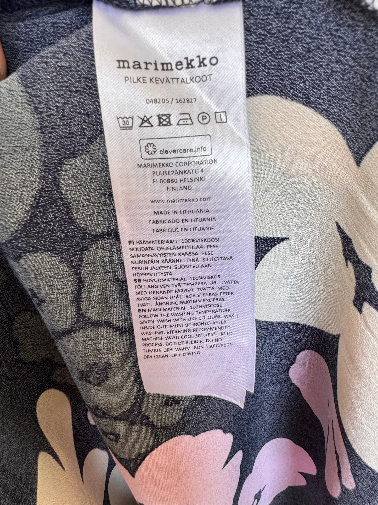 Marimekko Pilke Kevätalkoot Dress – Dark Navy Blue Floral