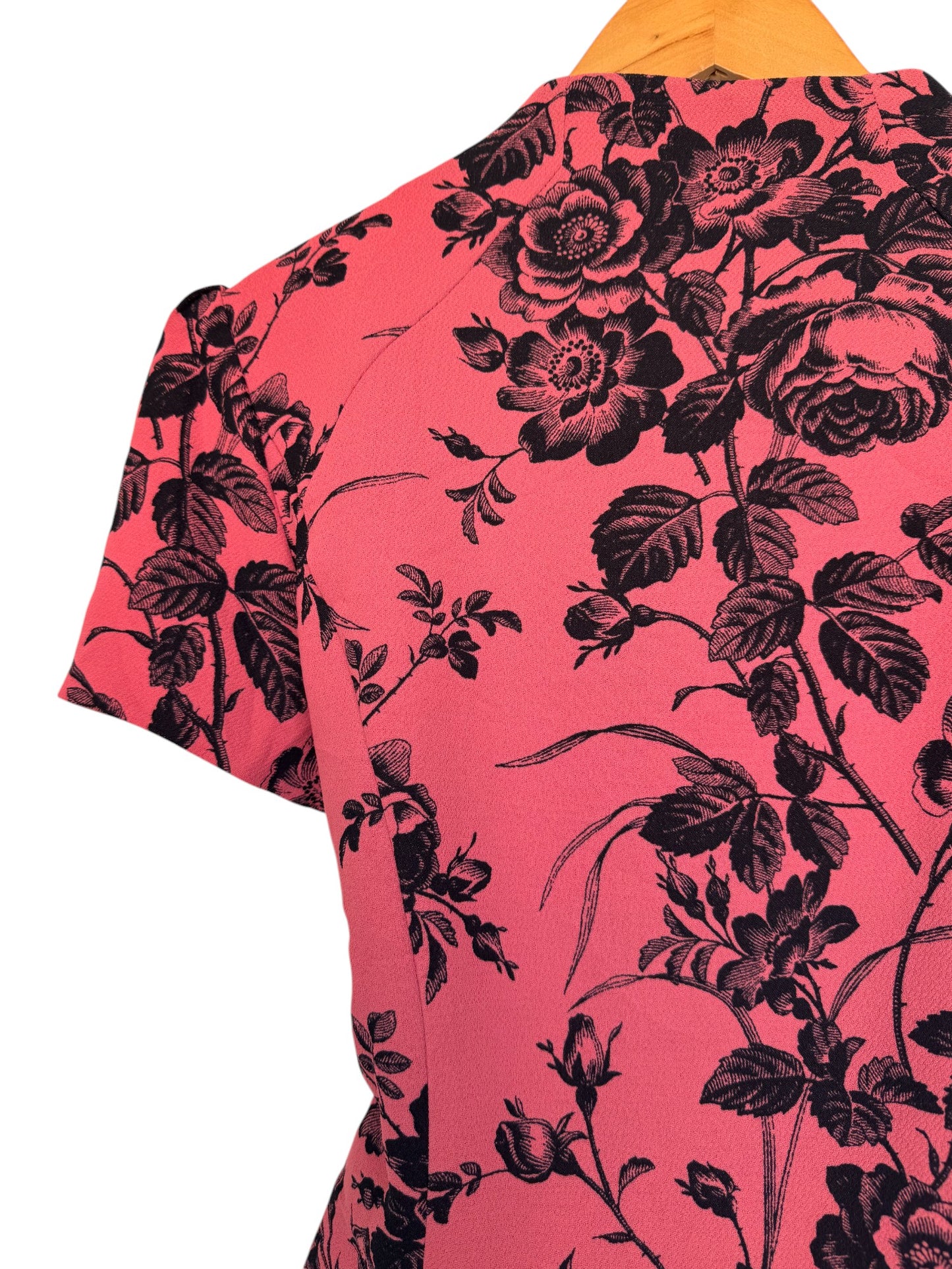 CUE Floral Mandarin Collar Dress with Pleated Black Mermaid Hem – Elegant, Statement-Making Style