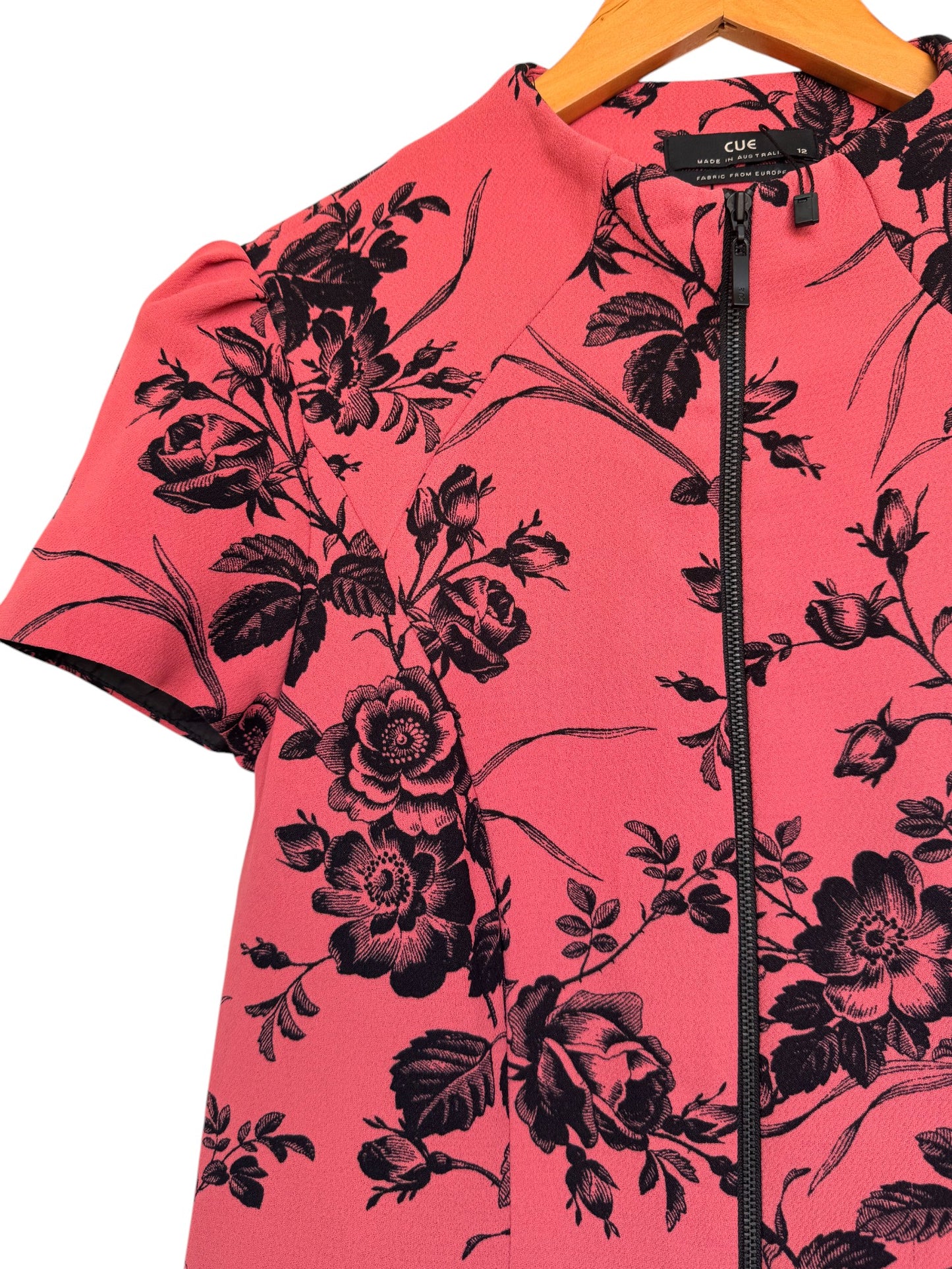 CUE Floral Mandarin Collar Dress with Pleated Black Mermaid Hem – Elegant, Statement-Making Style