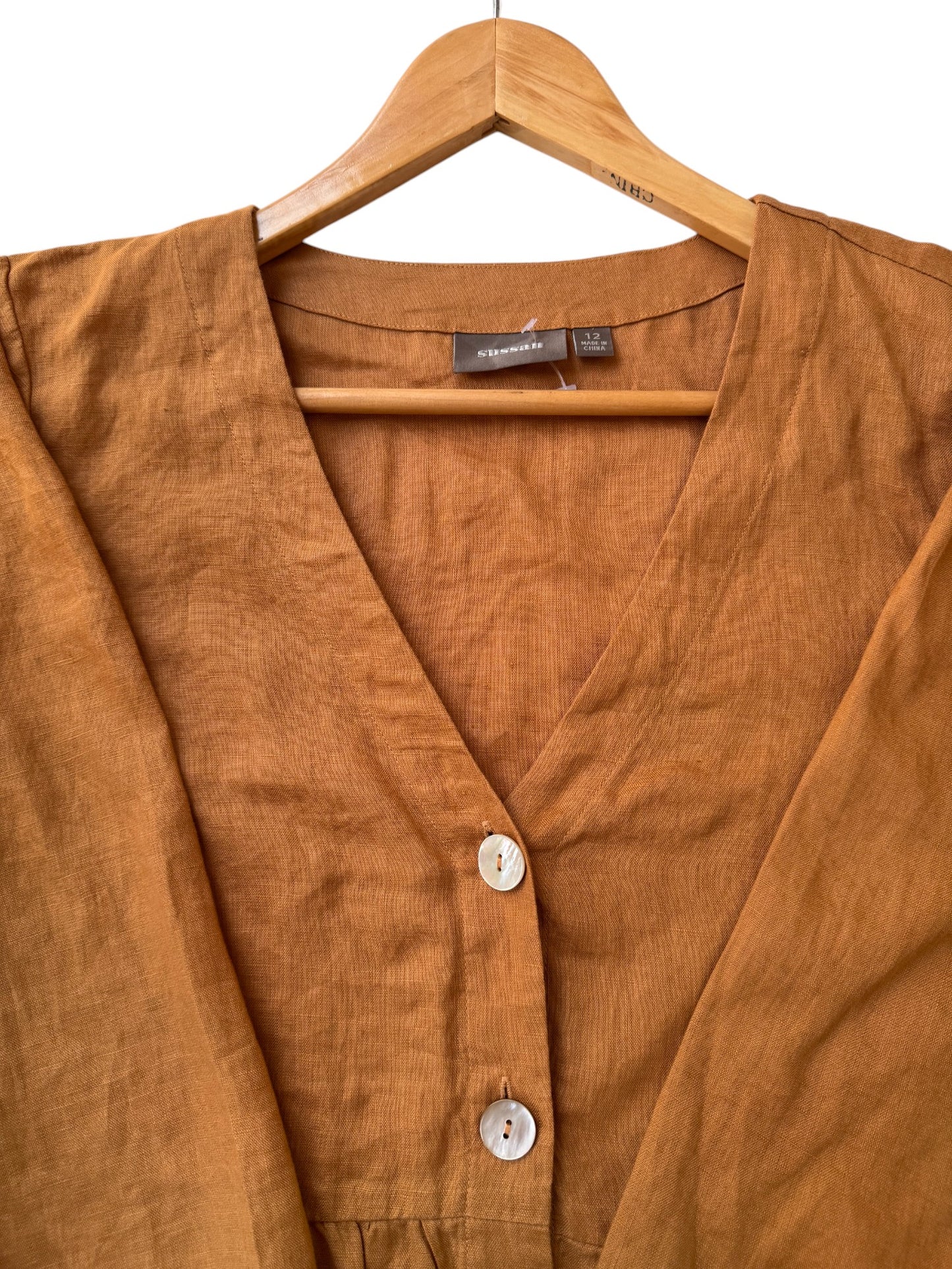 SUSSAN Camel Brown Linen Babydoll Top – Minimalist Style with a Breezy Silhouette