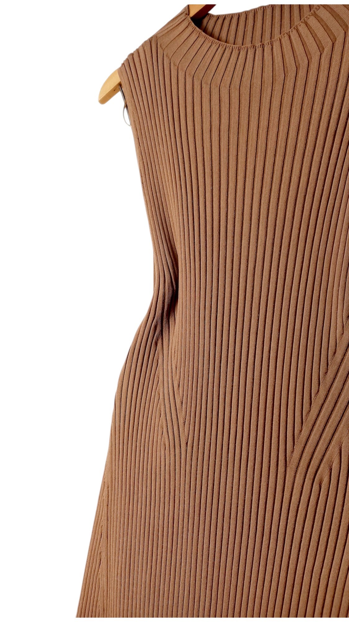 Sleeveless Knit Maxi Dress