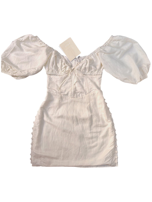 SABO White Linen Blend Mini Dress – Sweetheart Neckline & Cut-Out Detail
