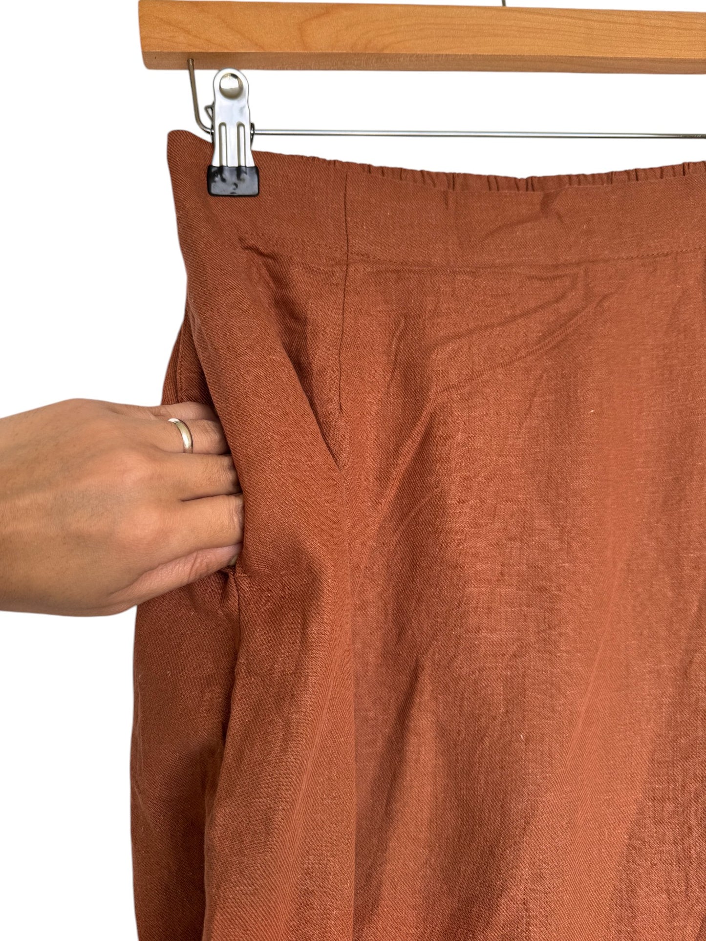 Uniqlo Terracotta Linen-Blend Midi Skirt