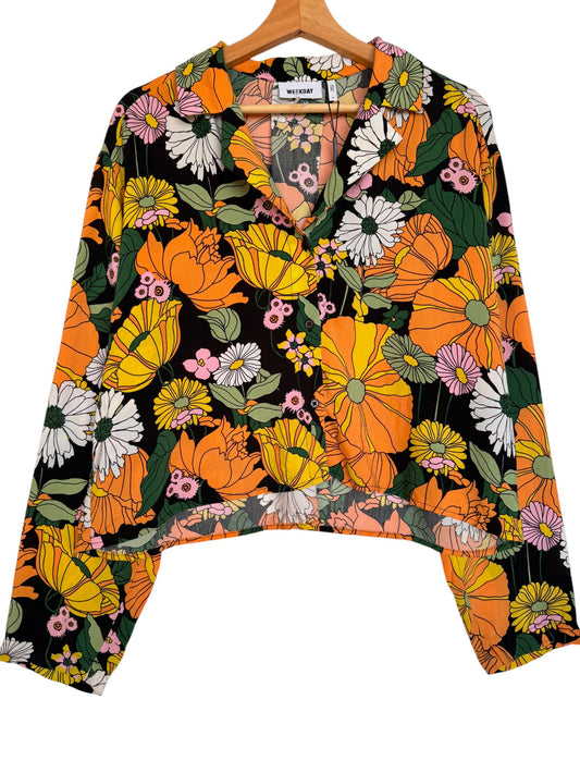 Weekday Bold Daisy Floral Print Long Sleeve Cropped Shirt