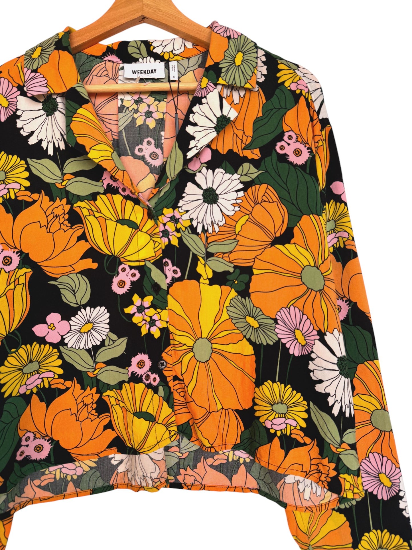Weekday Bold Daisy Floral Print Long Sleeve Cropped Shirt