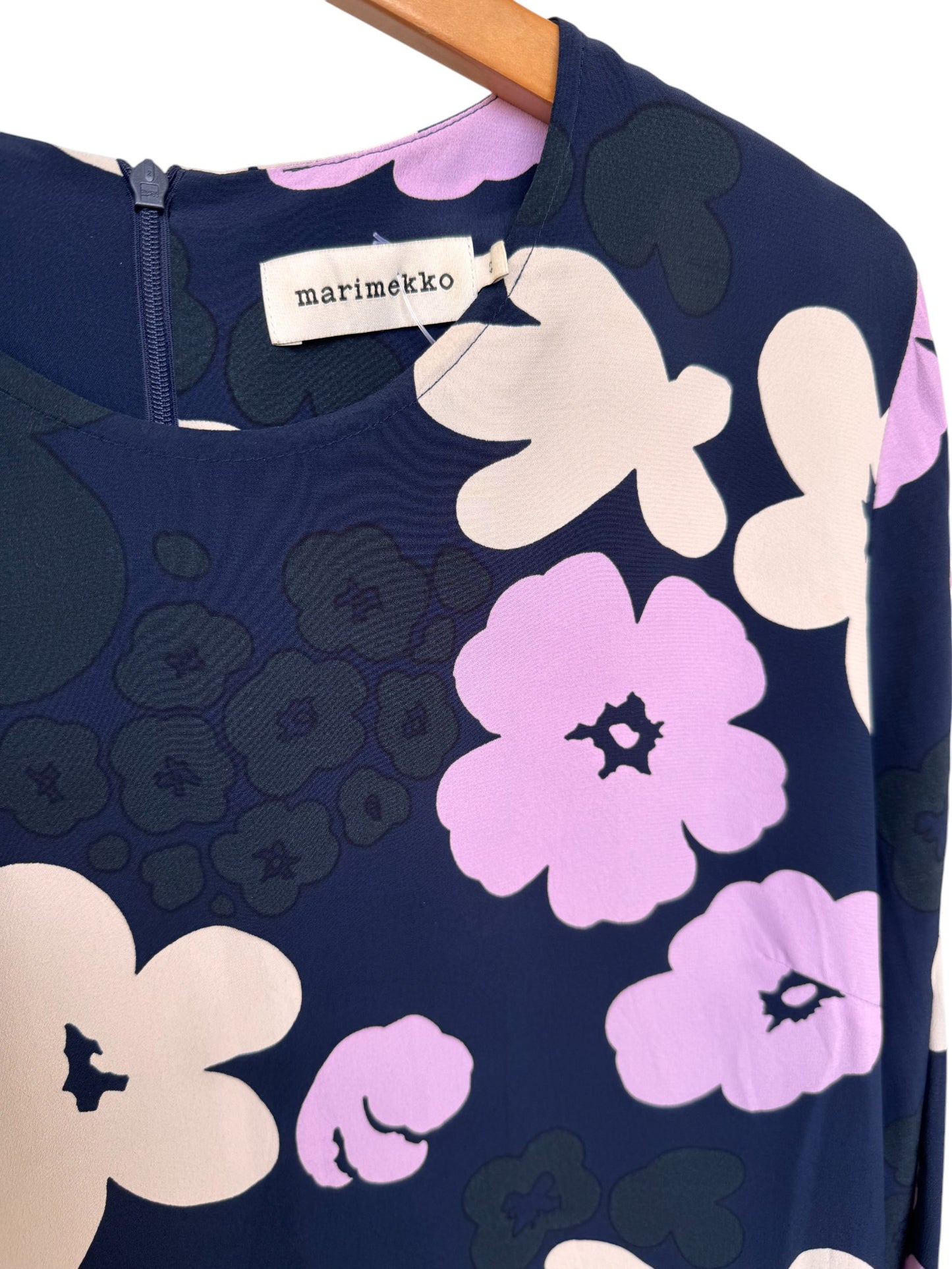 Marimekko Pilke Kevätalkoot Dress – Dark Navy Blue Floral