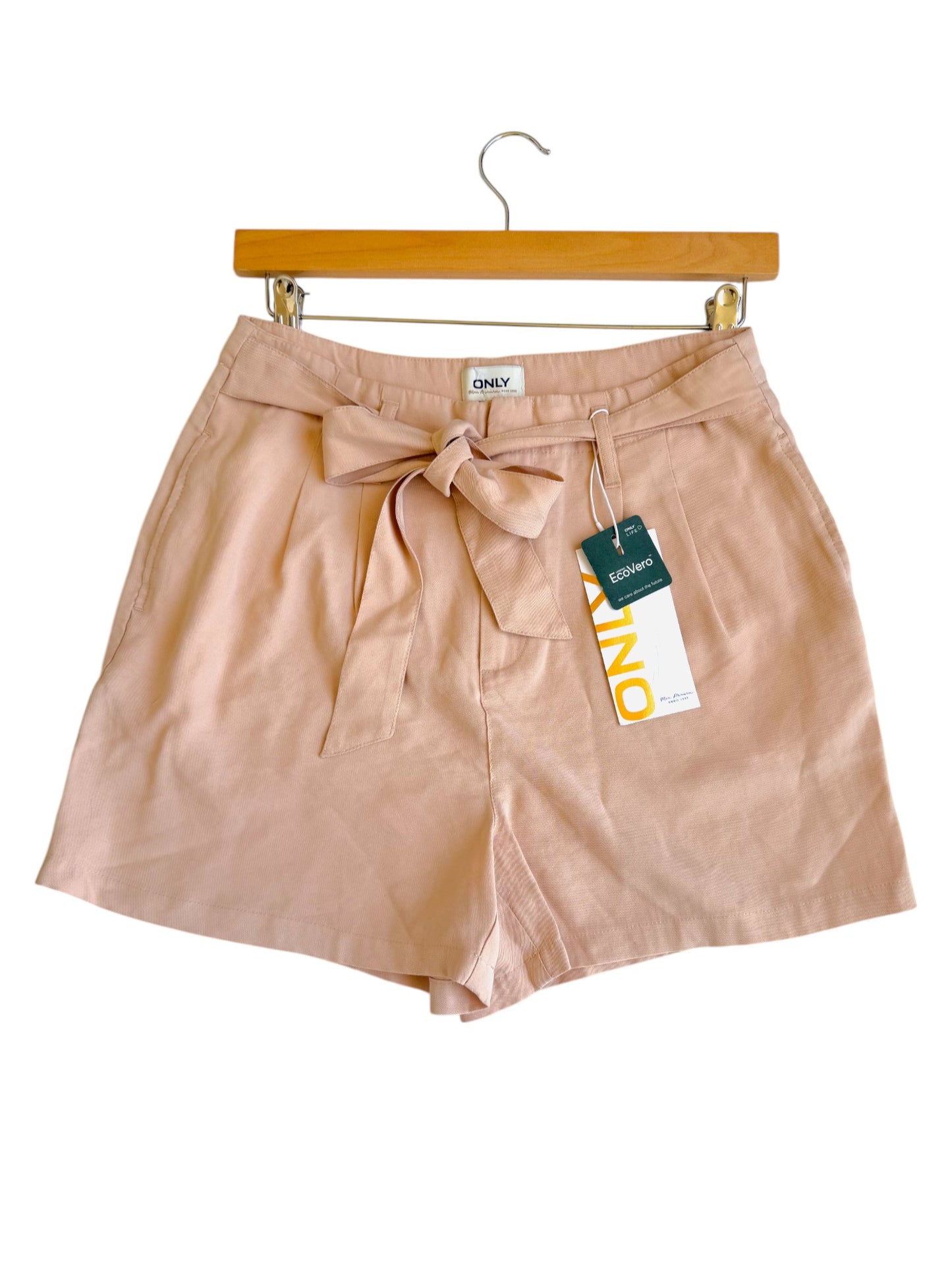 ONLY High-Waist Paperbag Belted Shorts – Chic Everyday Essential